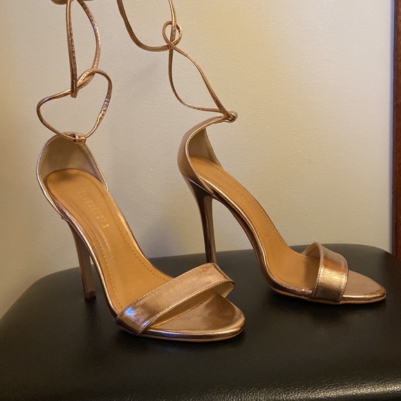 Fashion nova rose gold lace up heels 7.5 - Picture 2 of 4